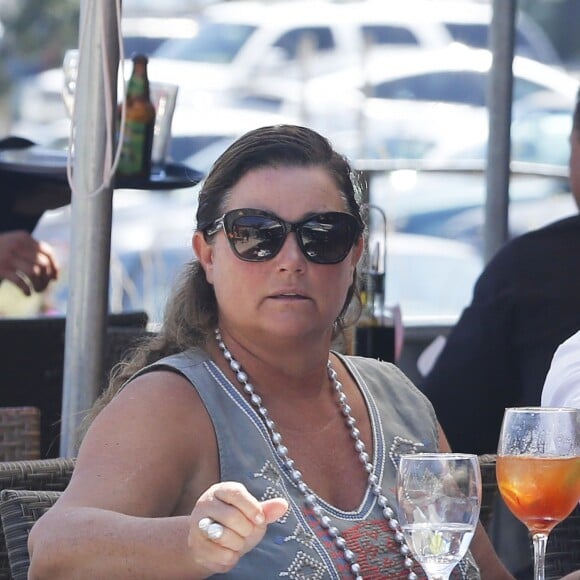 Pierce Brosnan et sa femme Keely Shaye Smith à Malibu, le 3 septembre 2015.