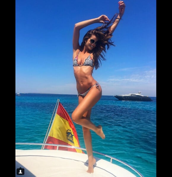 Izabel Goulart en vacances à Ibiza