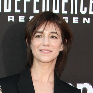 Charlotte Gainsbourg - Avant-première du film "Independence Day - Resurgence" au théâtre TCL Chinese à Hollywood, Californie, le 20 juin 2016.