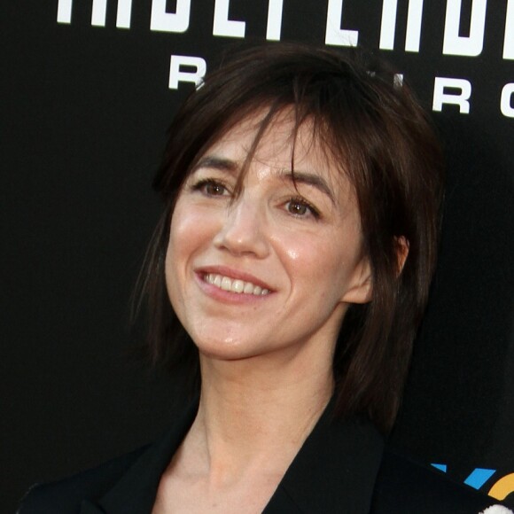 Charlotte Gainsbourg - Avant-première du film "Independence Day - Resurgence" au théâtre TCL Chinese à Hollywood, Californie, le 20 juin 2016.