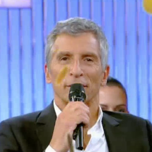 Nagui dans "N'oubliez pas les paroles", présenté par Nagui, le 21 juin 2016.