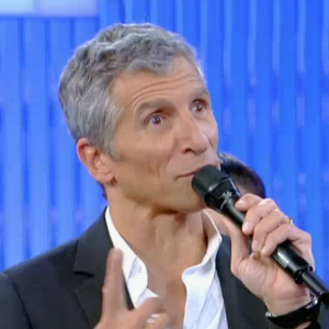 Hervé bat le record de gains de France Télévisions dans N'oubliez pas les paroles, le 21 juin 2016.