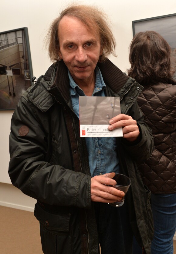 Michel Houellebecq - Vernissage de l'exposition de photographies "Before Landing" de Michel Houellebecq au Pavillon Carré de Baudoin à Paris, le 8 novembre 2014.
