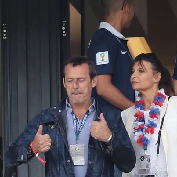 Jean-Luc Reichmann et sa femme Nathalie lors du match des 8ème de finale de l'UEFA Euro 2016 France-Irlande au Stade des Lumières à Lyon, France le 26 juin 2016. © Cyril Moreau/Bestimage