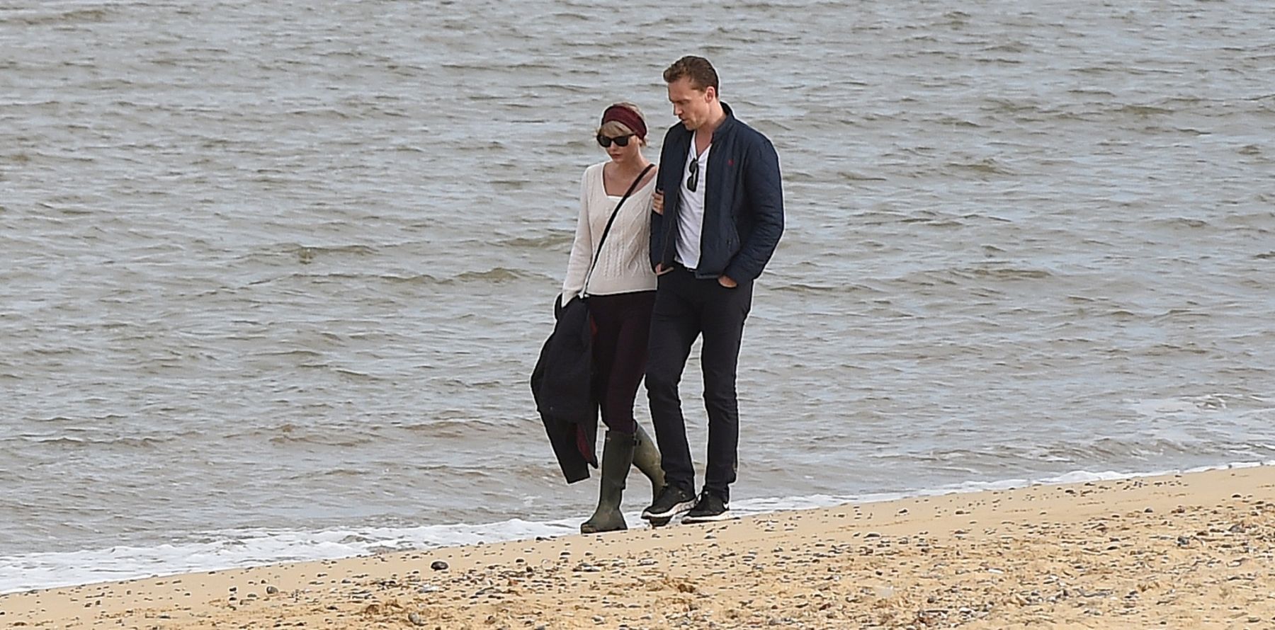Fanny J Et Son Nouveau Compagnon Taylor Swift et Tom Hiddleston : Promenade et rencontre avec la  belle-famille... - Purepeople