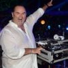 Le DJ du Byblos, Jack E. - People à la soirée "Summer Party" au club Le Byblos à Saint-Tropez. Le 16 juillet 2015