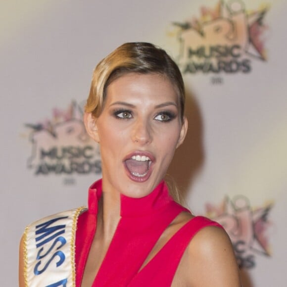 Camille Cerf (Miss France 2015) - Arrivées à la 17ème cérémonie des NRJ Music Awards 2015 au Palais des Festivals à Cannes, le 7 novembre 2015.