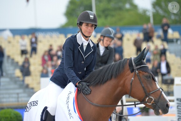Sabine Maitrot Charmasson sur Gepetto van het Speienhof (gagnante du prix Magic Millions) - Longines Paris Eiffel Jumping au Bois de Boulogne à la plaine de Jeux de Bagatelle à Paris, le 1er juillet 2016. © Borde/Veeren/Bestimage