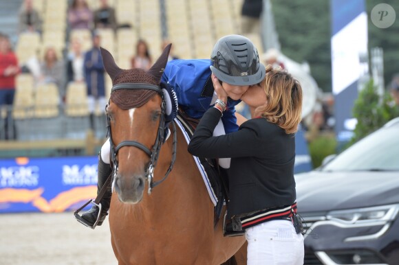 Eden Leprévost Blin Lebreton sur Ortis de la Bresse (Magic Millions) et Virginie Coupérie-Eiffel - Longines Paris Eiffel Jumping au Bois de Boulogne à la plaine de Jeux de Bagatelle à Paris, le 1er juillet 2016. © Borde/Veeren/Bestimage