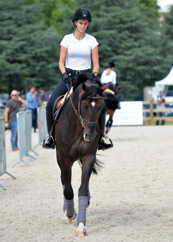 Exclusif - Athina Onassis - Les cavaliers s'entraînent avant le début de la 3ème édition du Longines Paris Eiffel Jumping qui a lieu à la Plaine de Jeux de Bagatelle à Paris. La compétition se déroulera du 1er au 3 juillet 2016. © Veeren Ramsamy/Bestimage
