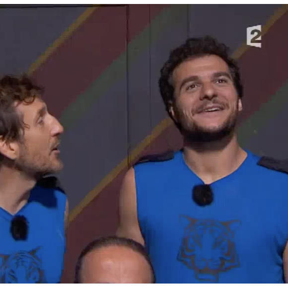Jean-Luc Lemoine, Amir et Phil Auriel s'extasient lors de l'épreuve de Flora Coquerel dans Fort Boyard - Le 02 juillet 2016