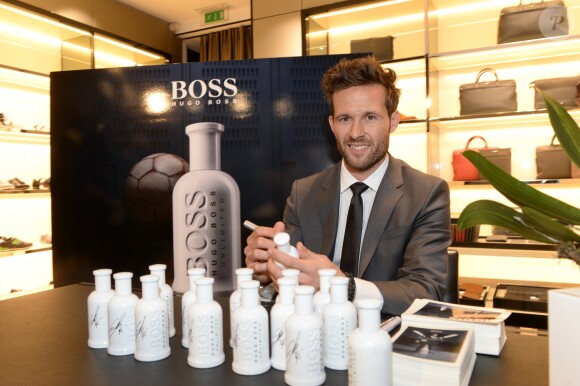 Yohan Cabaye - Rencontre avec Yohan Cabaye, nouvel ambassadeur du parfum Boss "Bottled Unlimited " à Paris, le 27 avril 2016. © Rachid Bellak/Bestimage