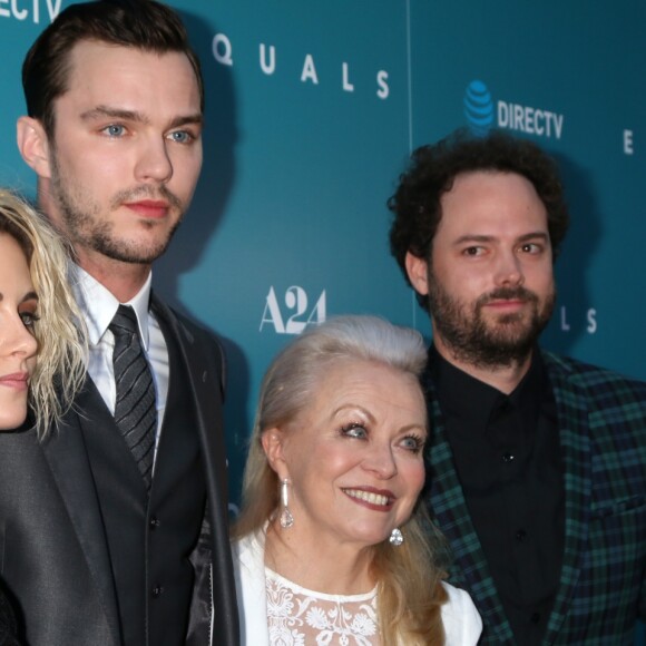 Kristen Stewart, Nicholas Hoult, Jacki Weaver, Drake Doremus à la première du film 'Equals' aux Arclight à Los Angeles, le 7 juillet 2016.