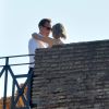 Exclusif - Taylor Swift et son nouveau compagnon Tom Hiddleston passent des vacances romantiques à Rome. Le couple est allé déjeuner en amoureux et est allé visiter "Le Colisée", immense amphithéâtre ovoïde situé dans le centre de la ville de Rome, entre l'Esquilin et le Cælius, le plus grand jamais construit dans l'empire. Le 27 juin 2016