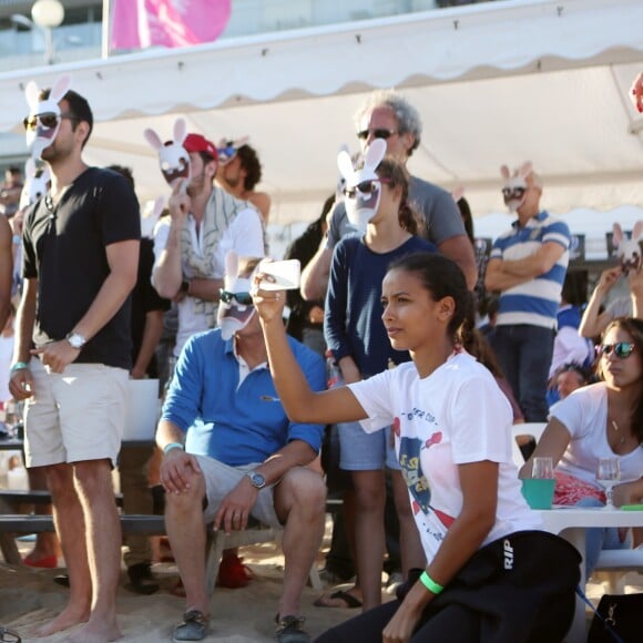 Flora Coquerel (miss France 2014) à la Summer Cup 2016 à La Baule le 8 juillet 2016. La Summer Cup 2016, 6ème édition, est l'un des plus grands rassemblement de stand-Up Paddle d'Europe. © Laetitia Notarianni / Bestimage