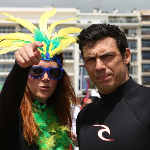 Sandra Lou et Taïg Khris à la Course de Stand-Up Paddle lors de la Summer Cup 2016 à La Baule le 9 juillet 2016. La Summer Cup 2016, 6ème édition, est l'un des plus grands rassemblement de stand-Up Paddle d'Europe. © Laetitia Notarianni / Bestimage09/07/2016 - La Baule