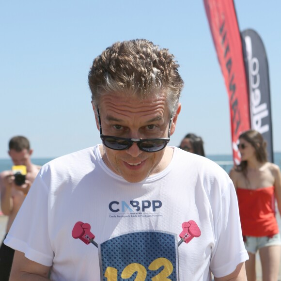 Philippe Vandel à la Course de Stand-Up Paddle lors de la Summer Cup 2016 à La Baule le 9 juillet 2016. La Summer Cup 2016, 6ème édition, est l'un des plus grands rassemblement de stand-Up Paddle d'Europe. © Laetitia Notarianni / Bestimage09/07/2016 - La Baule
