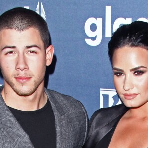 Demi Lovato et Nick Jonas lors du 27ème "Annual GLAAD Media Awards" à Beverly Hills le 2 Avril 2016.