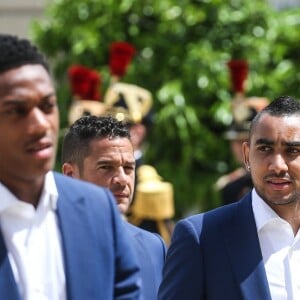 Anthony Martial et Dimitri Payet - François Hollande reçoit l'équipe de France de football après la défaite en finale de l'Euro contre le Portugal au Palais de l'Elysée à Paris le 11 juillet 2016.