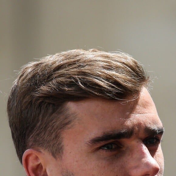 Antoine Griezmann - François Hollande reçoit l'équipe de France de football après la défaite en finale de l'Euro contre le Portugal au Palais de l'Elysée à Paris le 11 juillet 2016.