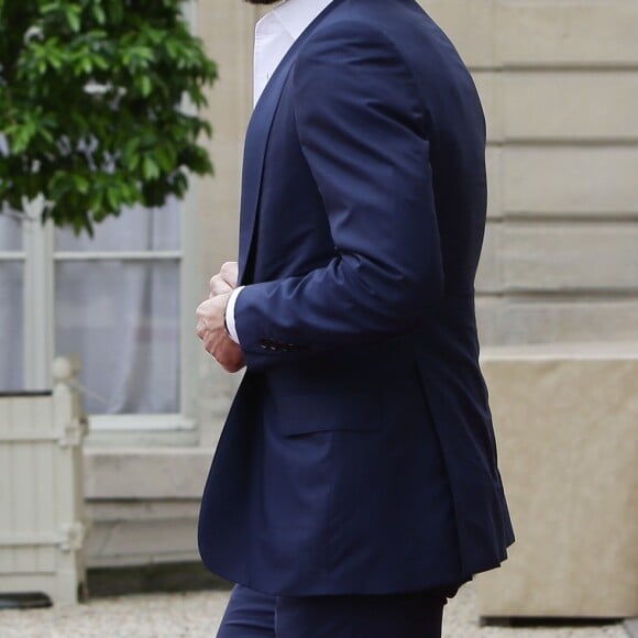 Olivier Giroud - L'équipe de France de football quitte le palais de l'Elysée après avoir été reçue par François Hollande pour un déjeuner à Paris, le 11 juillet 2016 après leur défaite en finale de la coupe de l'UEFA Euro 2016.