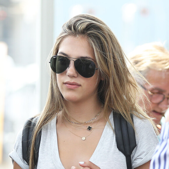 Sylvester Stallone et sa femme Jennifer Flavin arrivent à l'aéroport de Nice avec leurs filles Sophia Rose, Sistine Rose et Scarlet Rose le 5 juillet 2016.  Sylvester Stallone and family arrive at Nice airport on july 5th, 201605/07/2016 - Nice