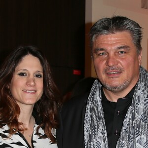 Exclusif - David Douillet et sa compagne Vanessa Carrara (enceinte) à la 1ère édition des "Plumes d'Or du Vin et de la Gastronomie" au Pavillon Vendôme à Paris. le 19 mai 2016.