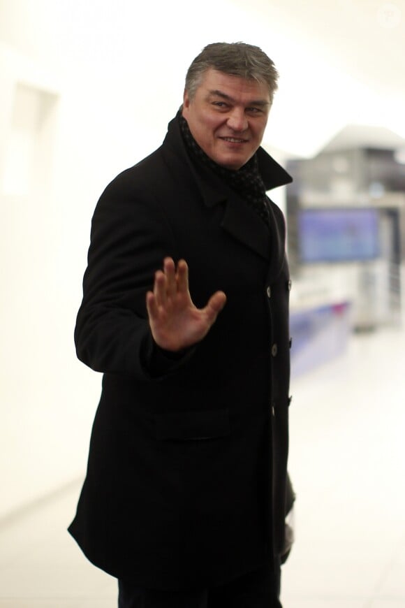 David Douillet arrive au siège de l'UMP à Paris, le 3 décembre 2014.