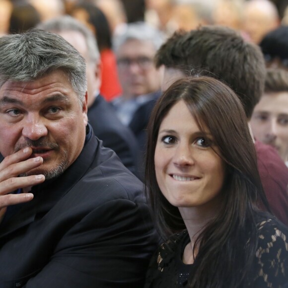 Exclusif - David Douillet présente sa nouvelle compagne Vanessa lors du congrès fondateur des Républicains au Paris Events Center de la Porte de la Villette, à Paris le 30 mai 2015