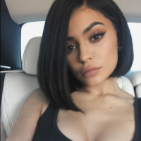 Kylie Jenner : Nouvelle coupe de cheveux, la bombe séduit