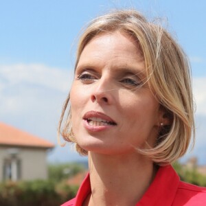 Exclusif - Sylvie Tellier lors de l'essayage des vélos avant le début de l'Etape du Coeur 2016 pour le compte de Mécénat Chirurgie Cardiaque à l'Hôtel Appart'City à Montélimar, le 14 juillet 2016. © CVS/Bestimage