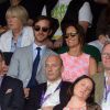 Pippa Middleton et James Matthews à Wimbledon le 6 juillet 2016. Le couple s'est fiancé dix jours plus tard, le 16 juillet ; James, 40 ans, a fait sa demande lors d'une promenade dans le parc national Lake District.