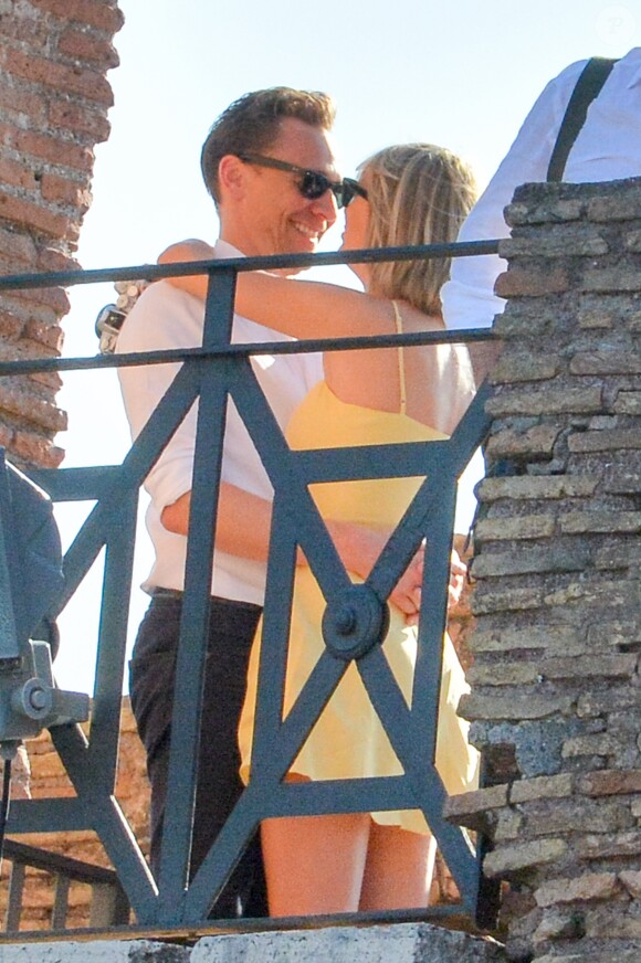 Taylor Swift et son nouveau compagnon Tom Hiddleston passent des vacances romantiques à Rome le 27 juin 2016