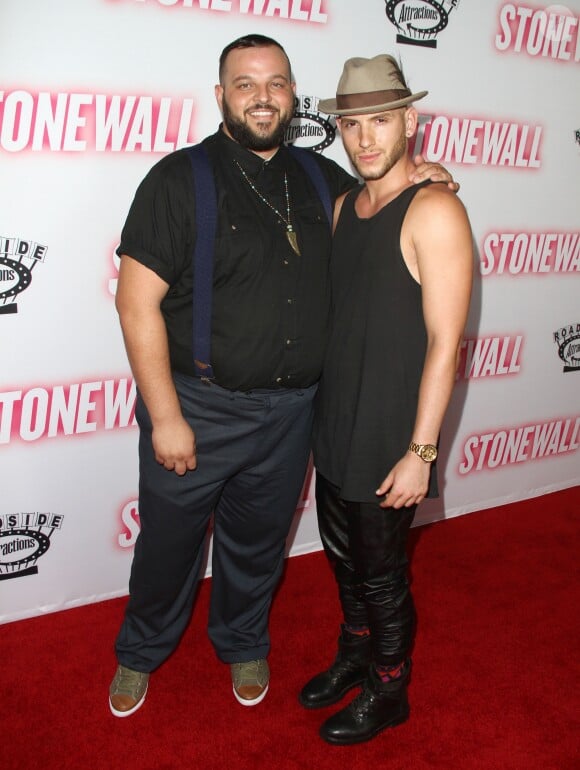 Daniel Franzese et Joseph Bradley Phillips - Première de Stonewall au Pacific Design Center de Hollywood le 23 septembre 2015.