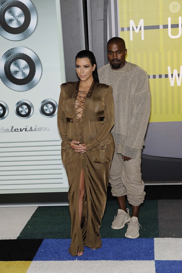 Kim Kardashian and Kanye West à la Soirée des MTV Video Music Awards à Los Angeles le 30 août 2015.