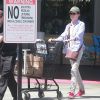 Exclusif - Lara Flynn Boyle, probablement enceinte, va faire ses courses chez "Ralphs" à Westwood. Los Angeles, le 20 juillet 2016.