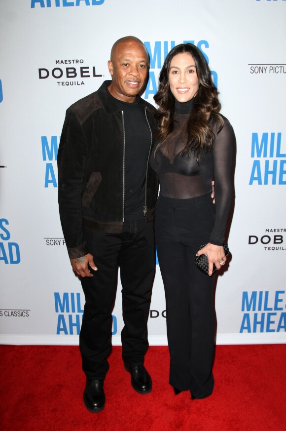 Dr. Dre et sa femme Nicole Young à la première de "Miles Ahead", un biopic sur Miles Davis à Beverly Hills le 29 mars 2016. © AdMedia via ZUMA Wire / Bestimage