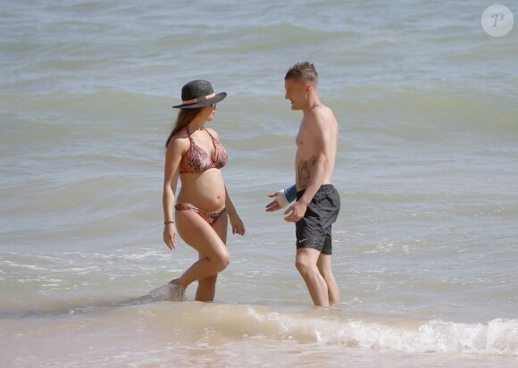 Jamie Vardy et sa femme Rebekah (Becky), enceinte, lors de leur lune de miel, le 13 juillet 2016.
