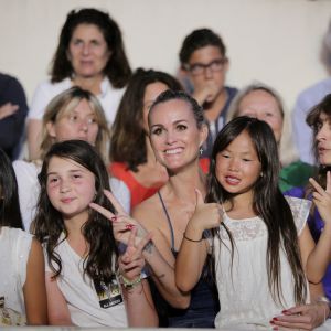 Exclusif - Laeticia Hallyday et ses fille Jade et Joy, Caroline de Maigret au concert de Johnny Hallyday au Vélodrome à Arcachon. Le 19 juillet 2016 © Patrick Bernard-Thibaud Moritz / Bestimage