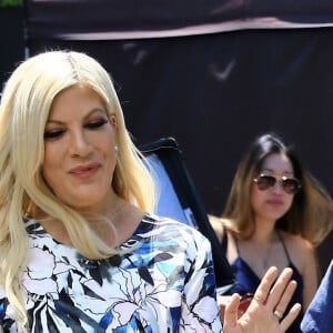 Tori Spelling fait une apparition au show "Extra" à Universal Studios à Hollywood, le 16 juin 2016. © CPA/Bestimage