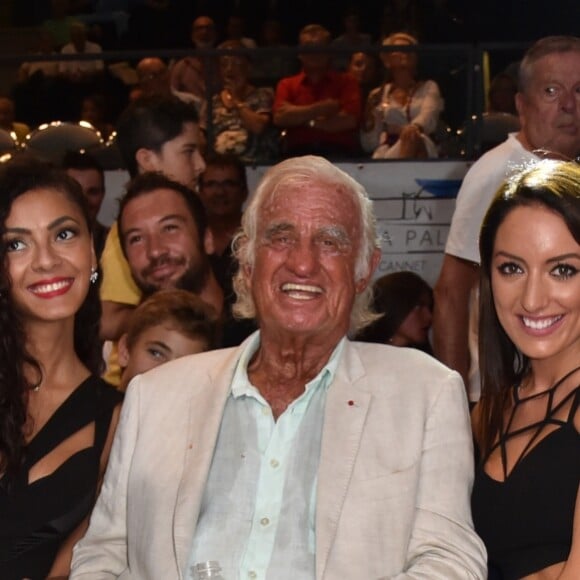 Jean-Paul Belmondo et Charles Gérard - Soirée Boxe organisée par Canal+ et Univent Productions. Dans la salle de La Palestre au Cannet, qui réunit de nombreux boxeurs français et internationaux. © Lionel Urman / Bestimage