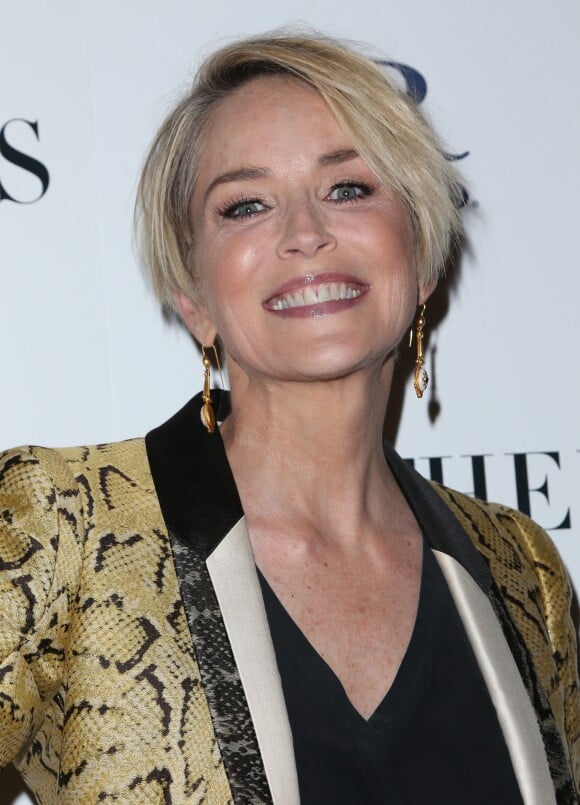 Sharon Stone assiste à la première de ''Mothers And Daughters'' à Los Angeles le 28 avril 2016.