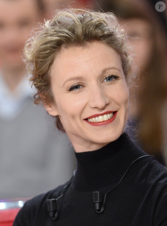 Alexandra Lamy Alexandra Lamy - Enregistrement de l'émission "Vivement Dimanche" à Paris le 11 Fevrier 2015.