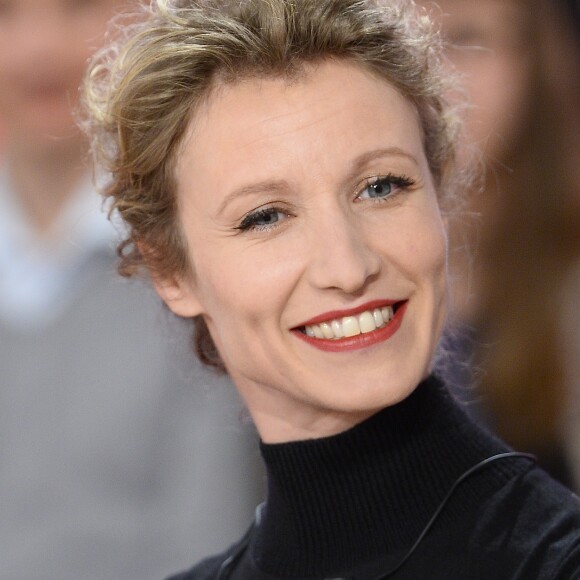 Alexandra Lamy Alexandra Lamy - Enregistrement de l'émission "Vivement Dimanche" à Paris le 11 Fevrier 2015.