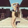 Capucine Anav naïade radieuse en bikini sur Instagram