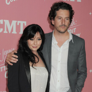 Shannen Doherty et Kurt Iswarienko - Premiere "Jennie Garth: A Little Bit Country" a Los Angeles Le 19 Avril 2012