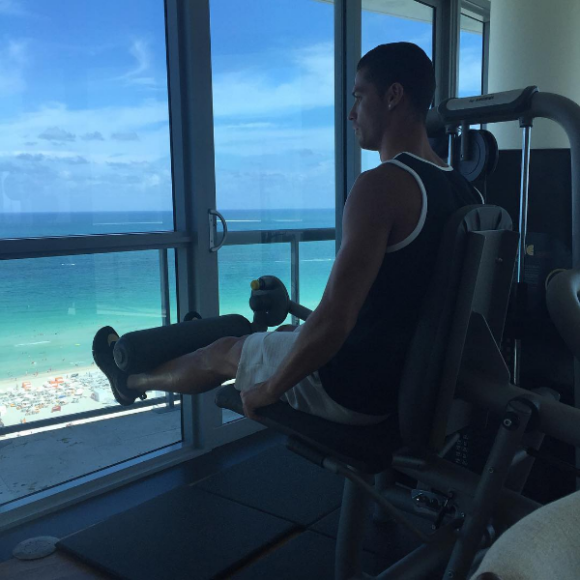 Cristiano Ronaldo s'entretient pendant ses vacances, août 2016, photo Instagram
