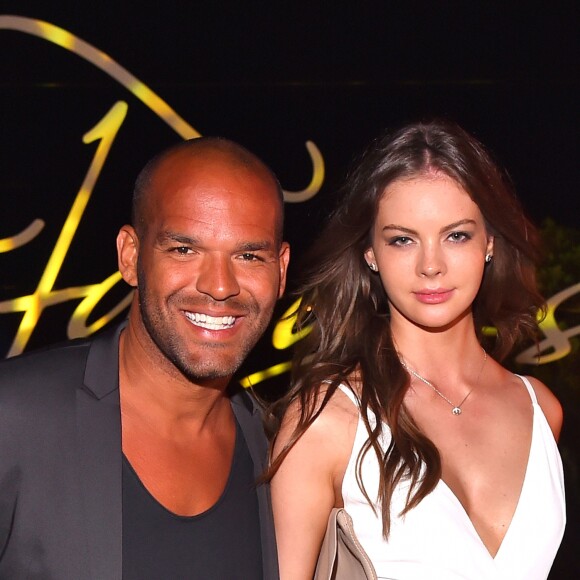 Amaury Nolasco et sa compagne lors de la soirée d'anniversaire "Fawaz's Folies" pour les 64 ans de Fawaz Gruosi (de Grisogono) à la Cala di Volpe à Porto-Cervo, Sardaigne, Italie, le 8 août 2016. © Agence/Bestimage