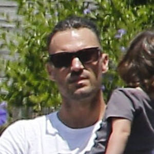 Megan Fox enceinte et son mari Brian Austin Green sont allés déjeuner avec leurs enfants Noah et Bodhi à Studio City, le 1er juillet 2016