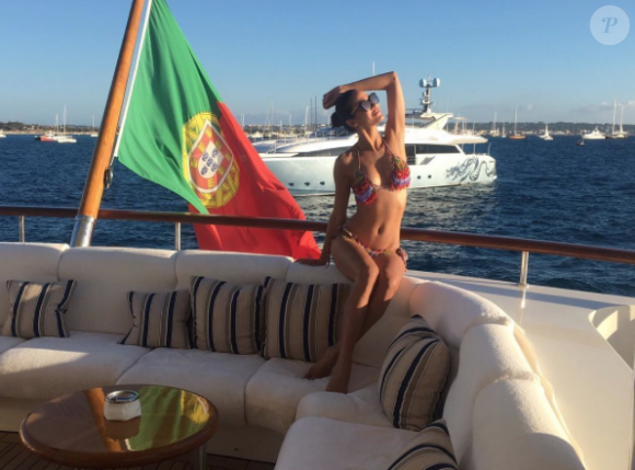Leila Ben Khalifa, très sexy, en vacances à Formentera le 8 août 2016.